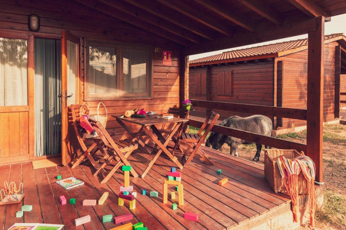 Hotel Ecologic Vinyols Camp Vinyols i Els Arcs Exterior foto