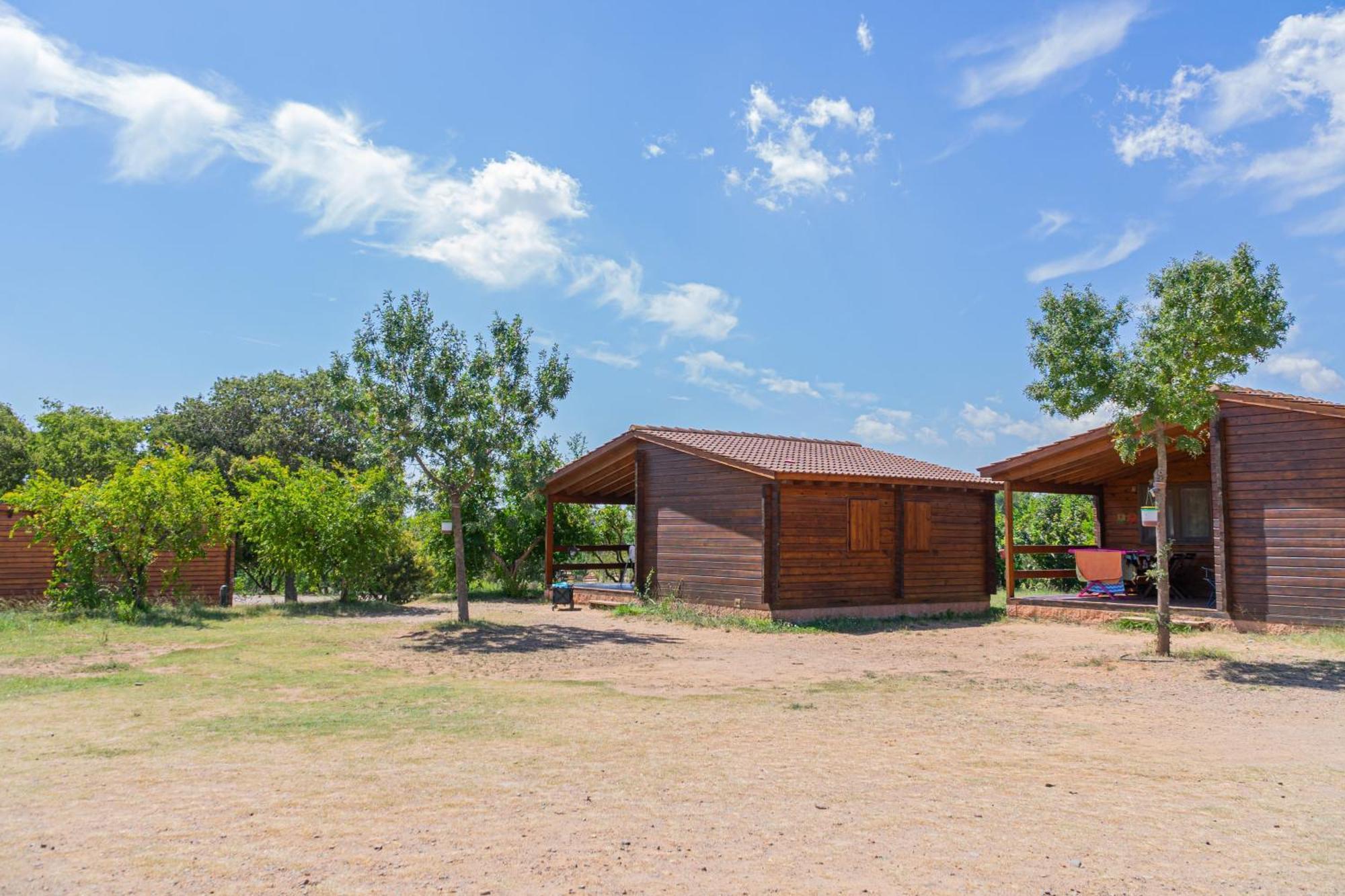 Hotel Ecologic Vinyols Camp Vinyols i Els Arcs Exterior foto