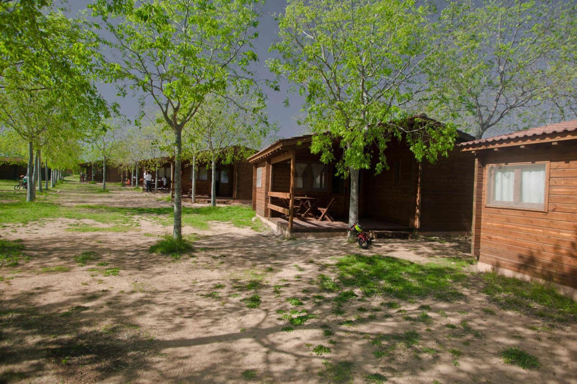 Hotel Ecologic Vinyols Camp Vinyols i Els Arcs Exterior foto