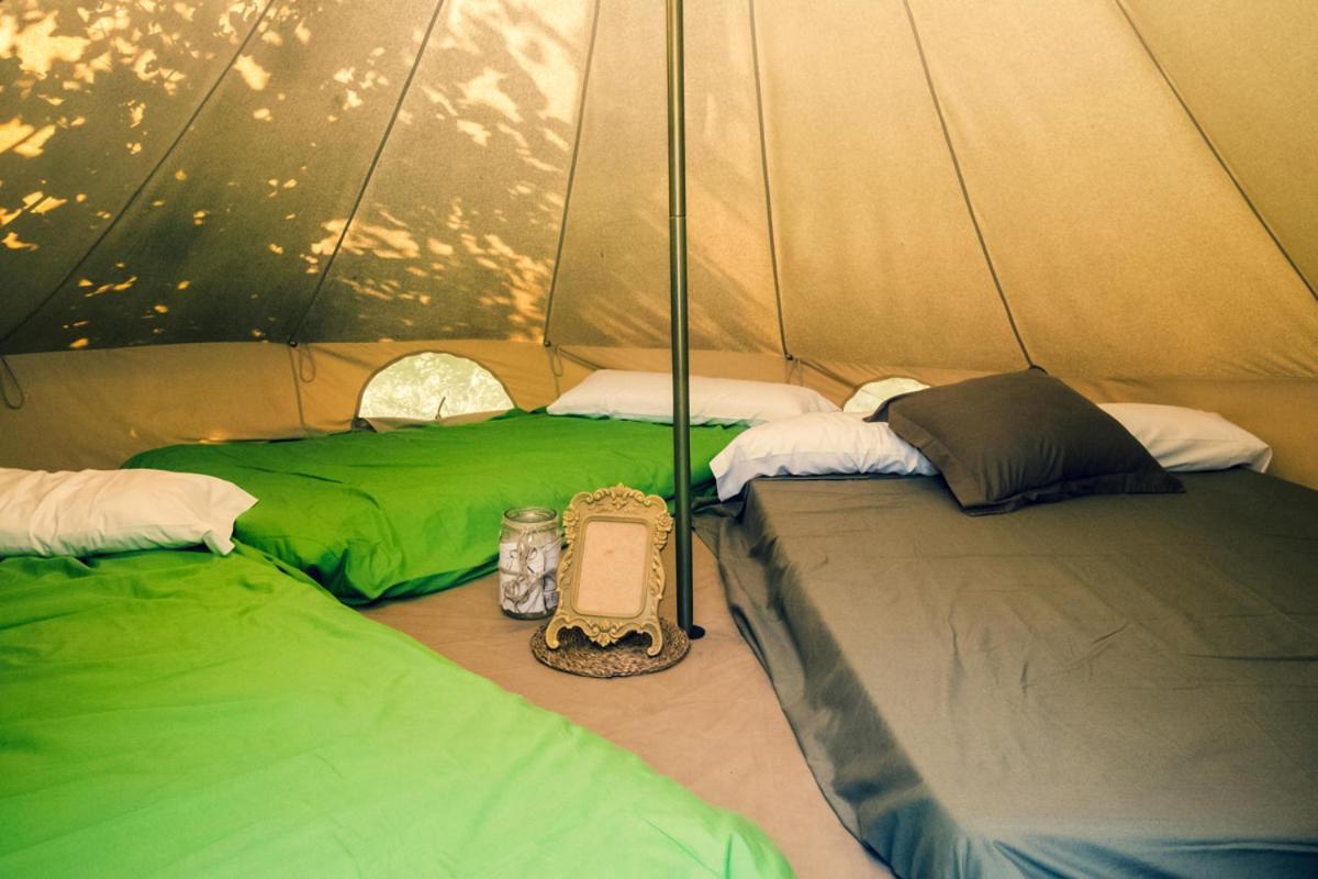 Hotel Ecologic Vinyols Camp Vinyols i Els Arcs Exterior foto